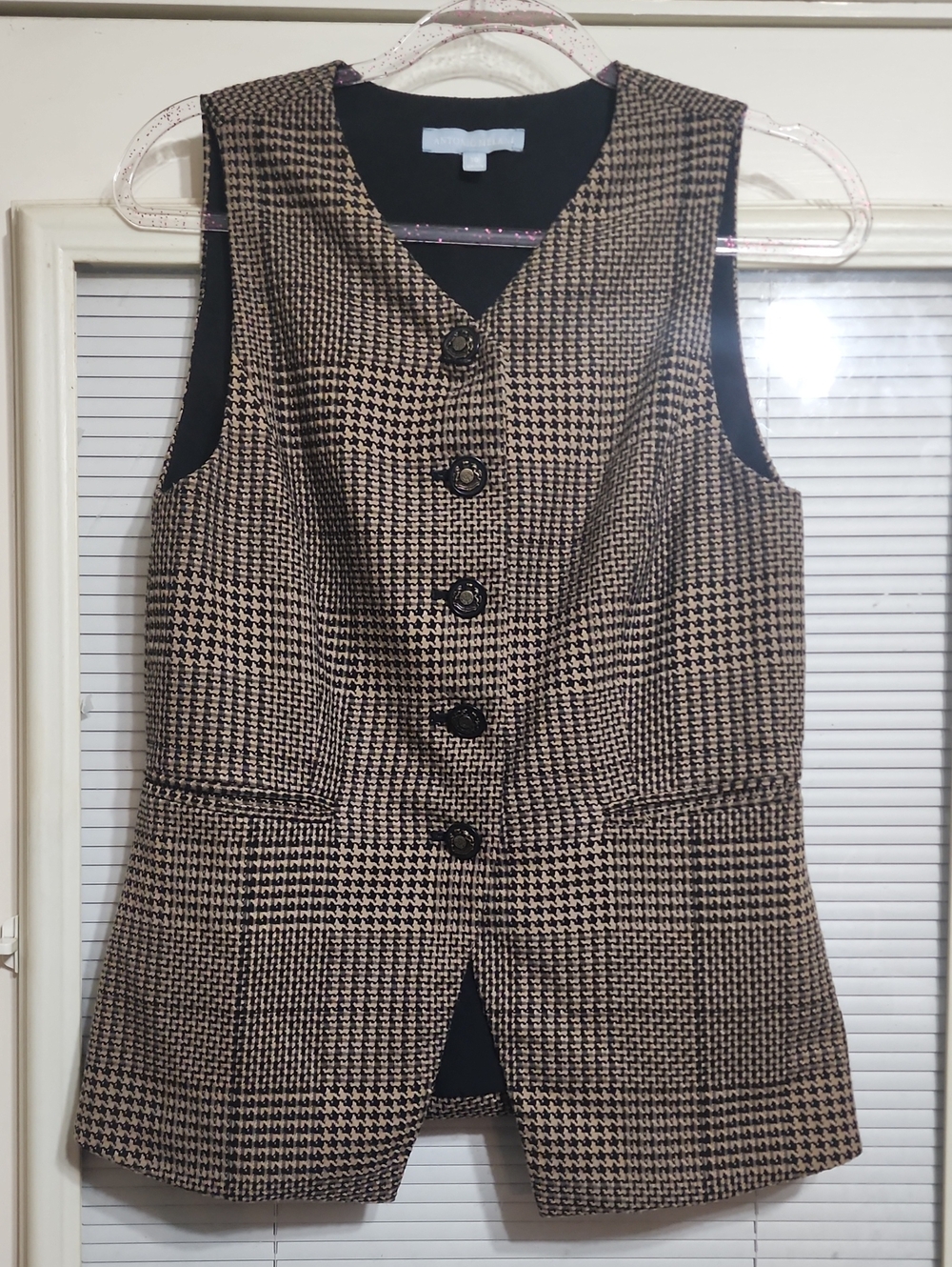 ANTONIO MELANI Houndstooth Vest in Black and Tan